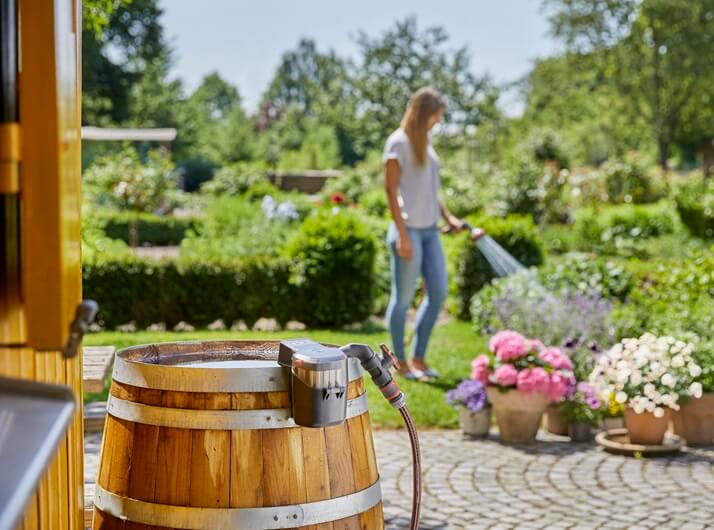 Насос дренажный аккумуляторный, для резервуаров с дождевой водой GARDENA 2000/2 Li-18 (01749-20.000.00)