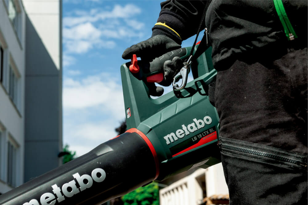 Воздуходувка аккумуляторная METABO LB 18 LTX BL (601607650) [18В, 2х5.2 Ач, з/у]